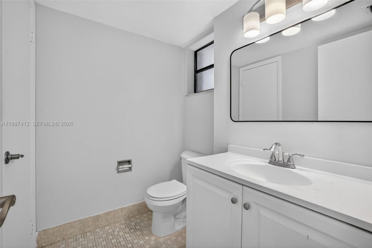 1100 Colony Point Cir, Unit 205, Pembroke Pines, FL 33026 Photo