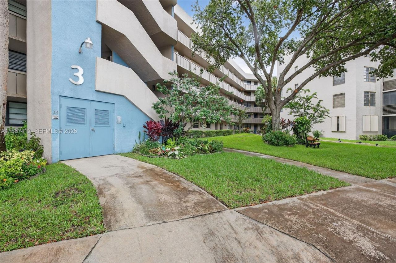 1100 Colony Point Cir, Unit 205, Pembroke Pines, FL 33026 Photo