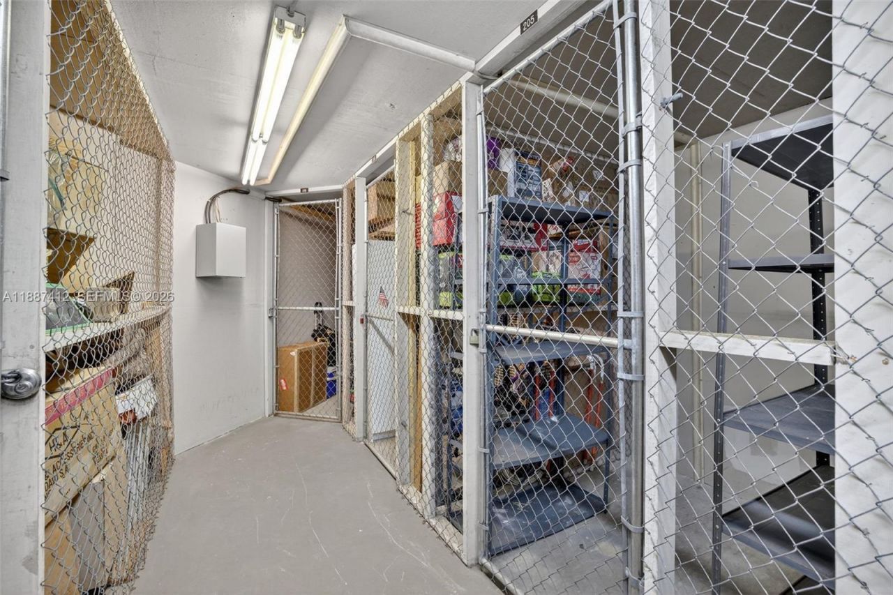 1100 Colony Point Cir, Unit 205, Pembroke Pines, FL 33026 Photo