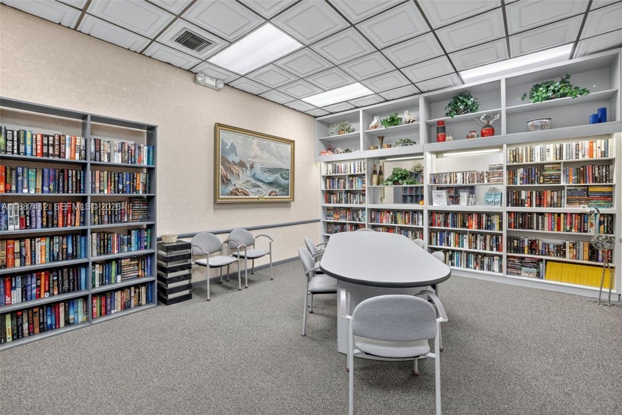 1100 Colony Point Cir, Unit 205, Pembroke Pines, FL 33026 Photo