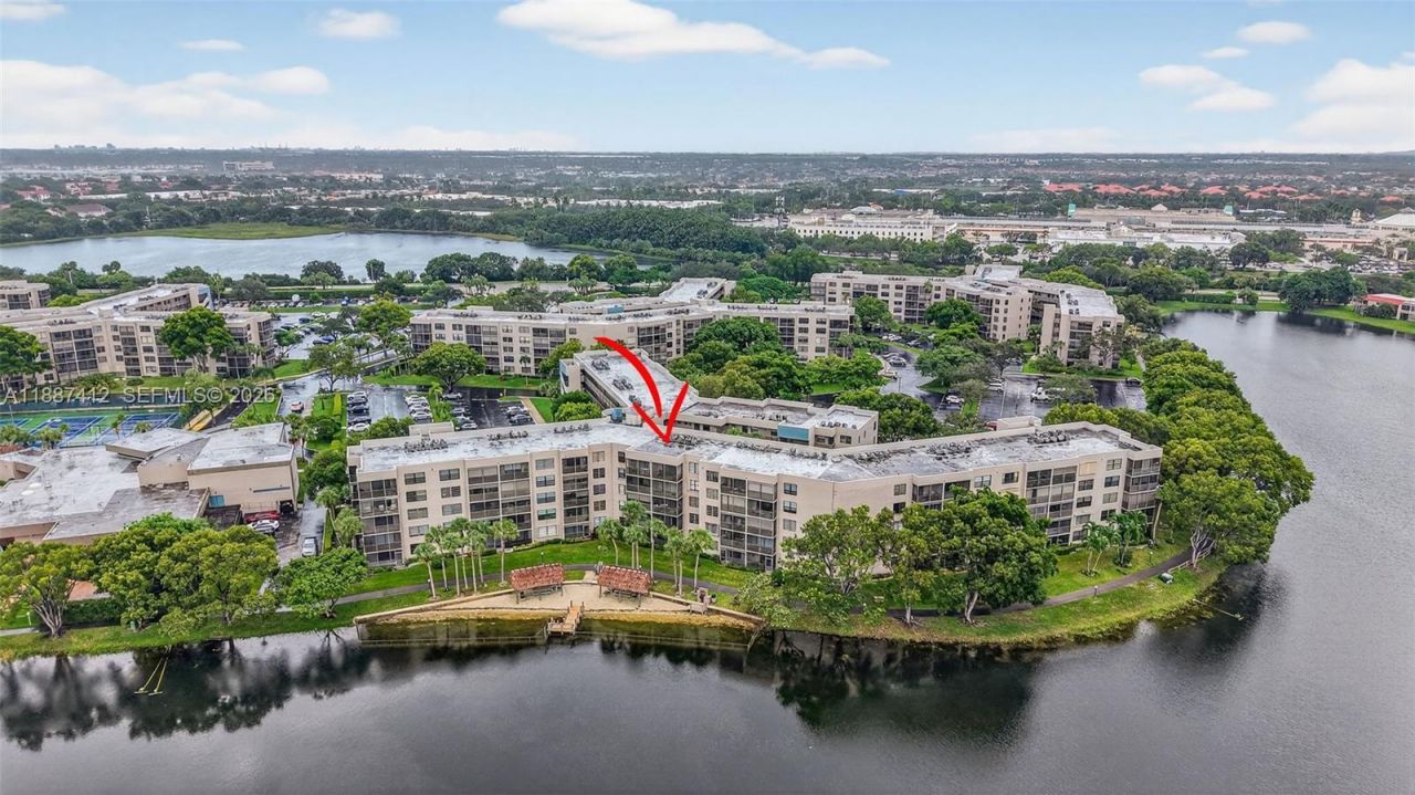 1100 Colony Point Cir, Unit 205, Pembroke Pines, FL 33026 Photo