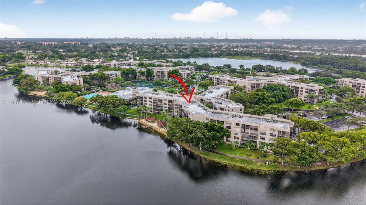 1100 Colony Point Cir, Unit 205, Pembroke Pines, FL 33026 Photo