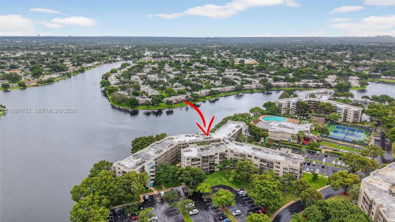 1100 Colony Point Cir, Unit 205, Pembroke Pines, FL 33026 Photo