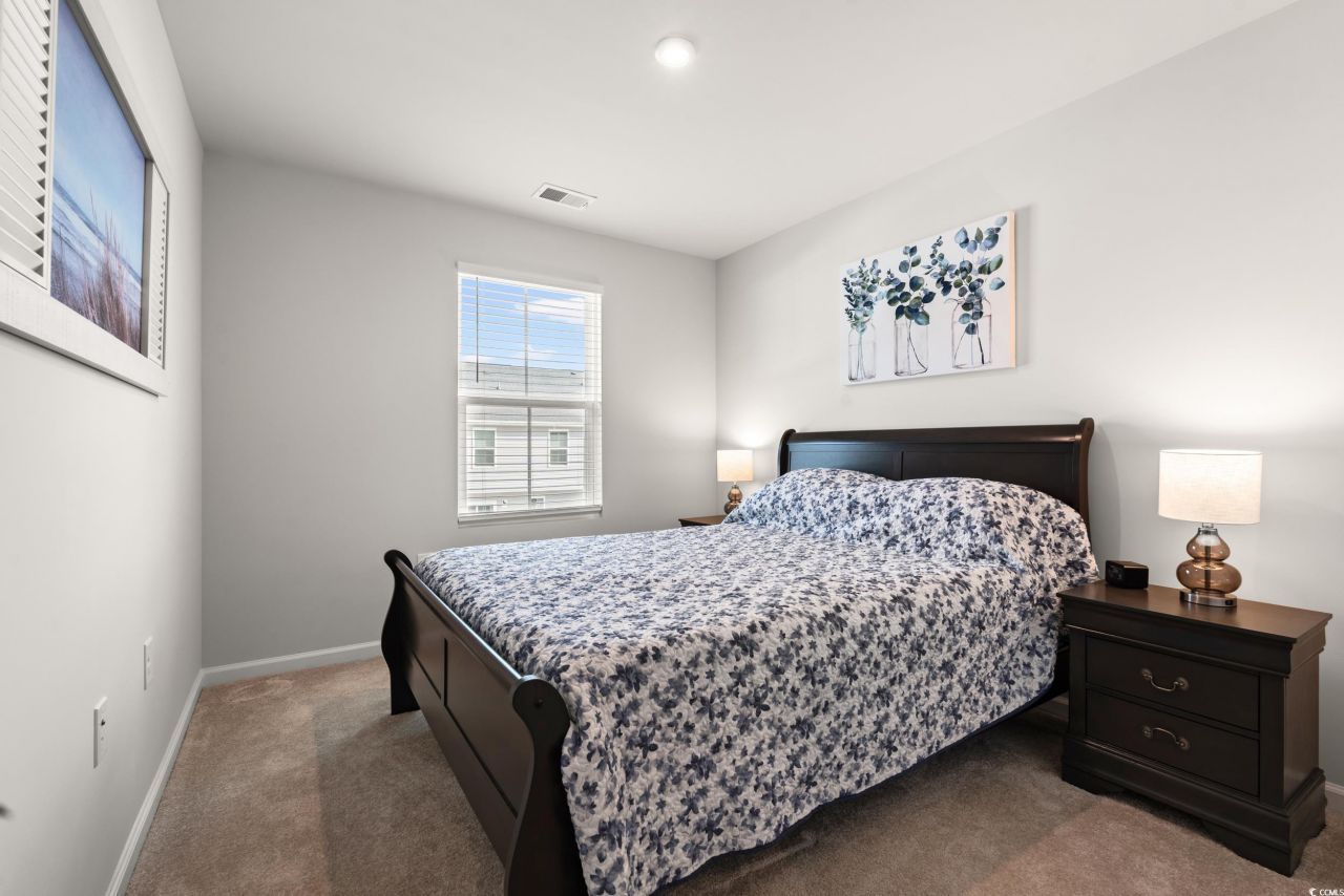 301 Granada St. Photo 15