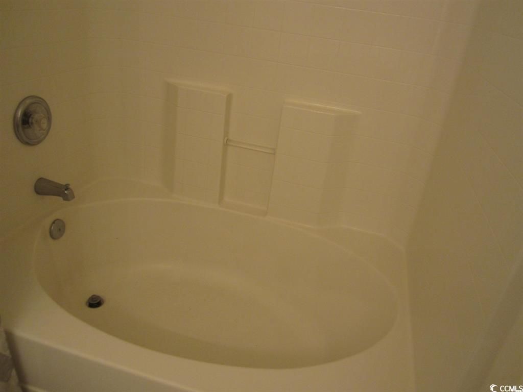 5011 Harvest Dr. Photo 22