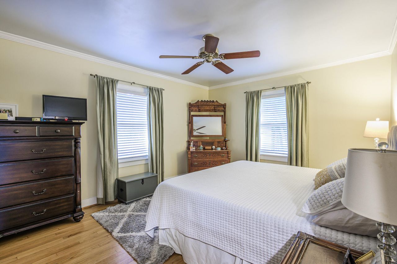 933 Lakeview Drive Photo 23