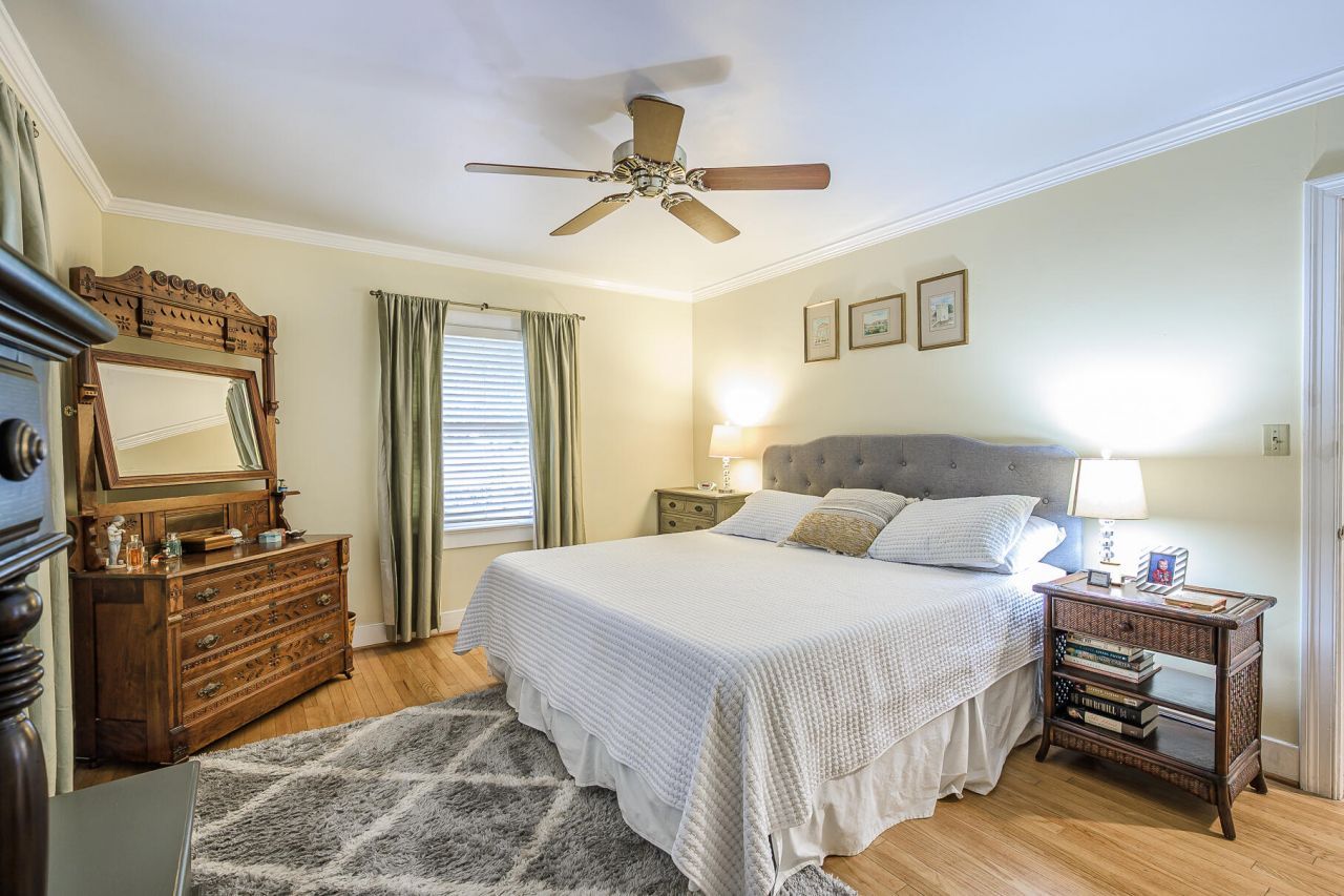 933 Lakeview Drive Photo 24