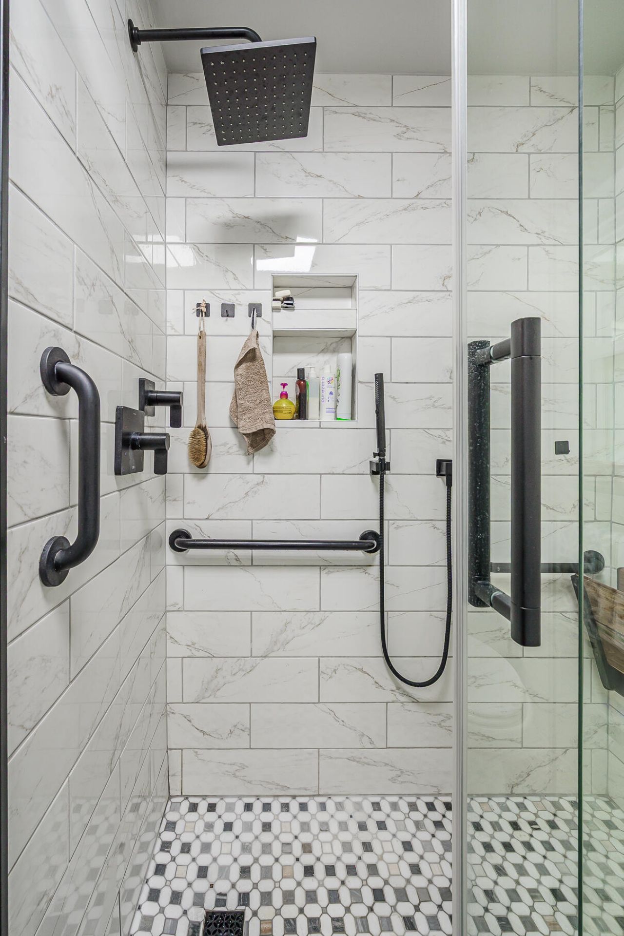 933 Lakeview Drive Photo 29