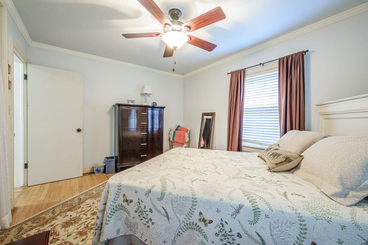 933 Lakeview Drive Photo 32