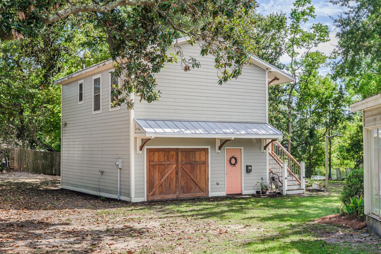 933 Lakeview Drive Photo 45