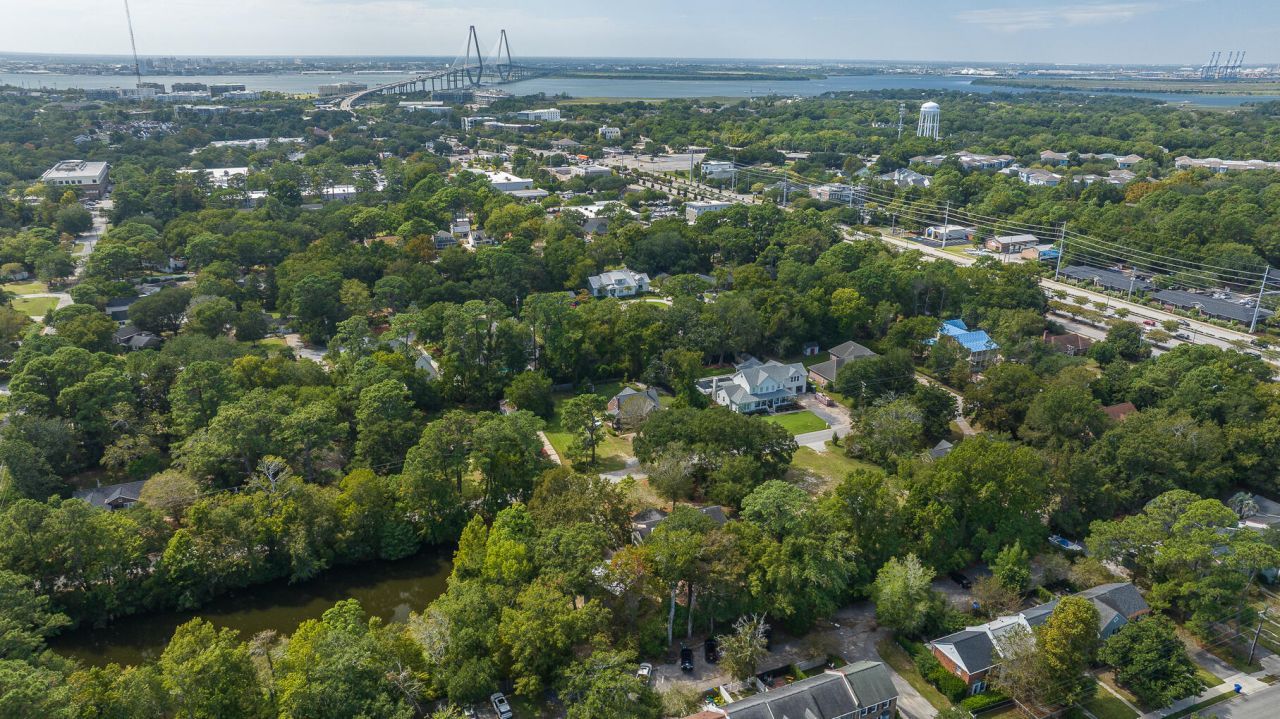 933 Lakeview Drive Photo 64