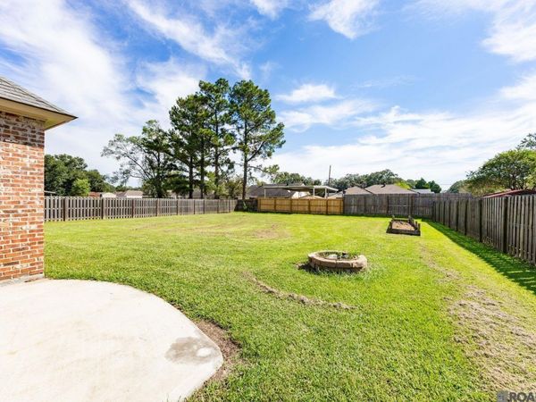 15228 Ravello Ct, Prairieville, LA 70769