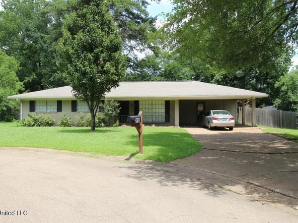 118 Hill Circle, Pearl, MS 39208