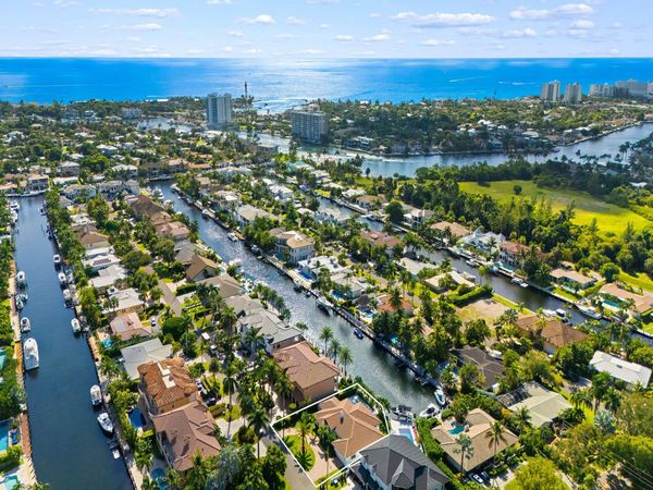 2228 NE 26th St, Lighthouse Point, FL 33064