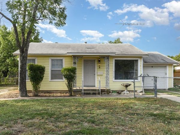 5113 Flagstone Drive, Sansom Park, TX 76114