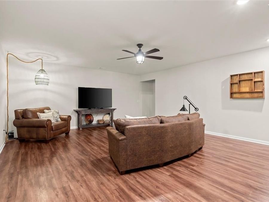 Property Image 43