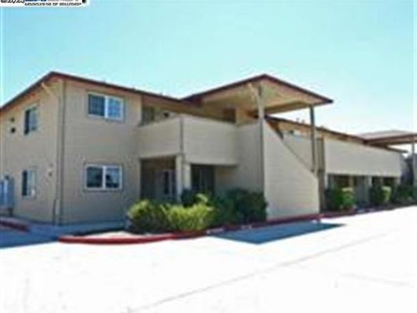 2255 Chestnut St, Livermore, CA 94551