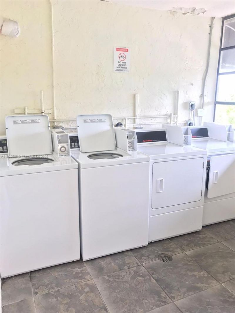 2701 Riverside Dr, Unit 515-B, Coral Springs, FL 33065 Photo