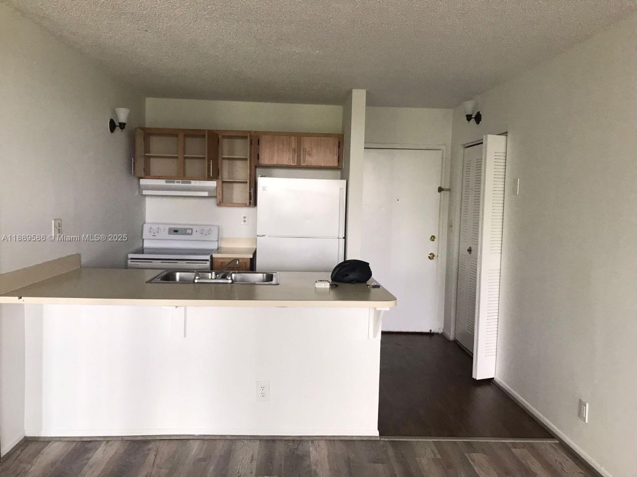 2701 Riverside Dr, Unit 515-B, Coral Springs, FL 33065 Photo