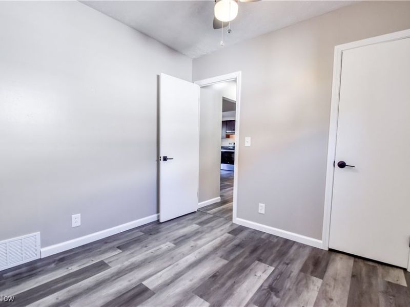 334 E 238th Street, Euclid, OH 44123 Photo 17