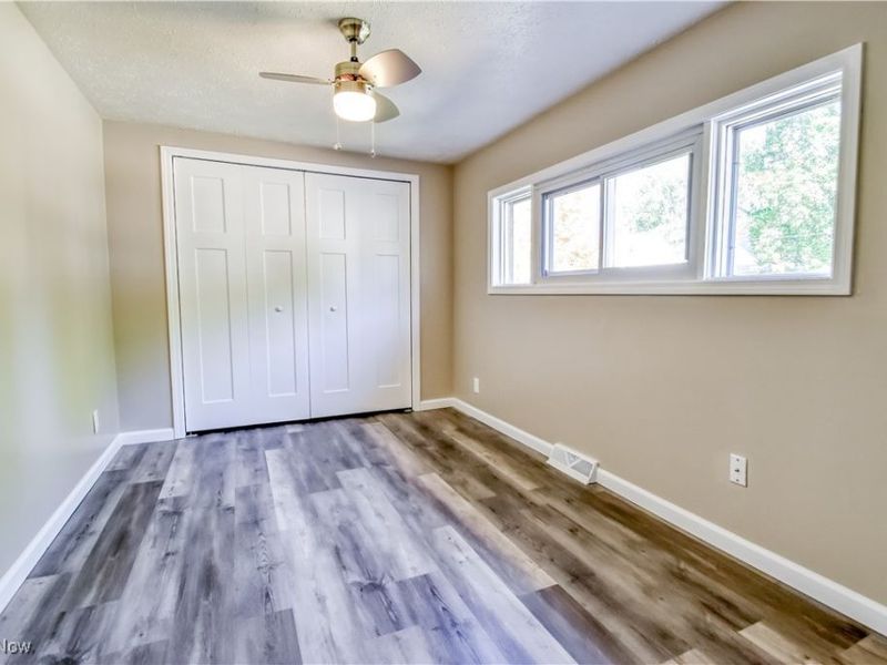 334 E 238th Street, Euclid, OH 44123 Photo 2