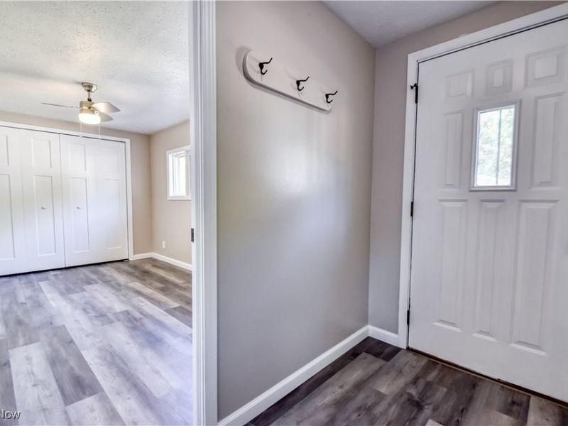 334 E 238th Street, Euclid, OH 44123 Photo 5