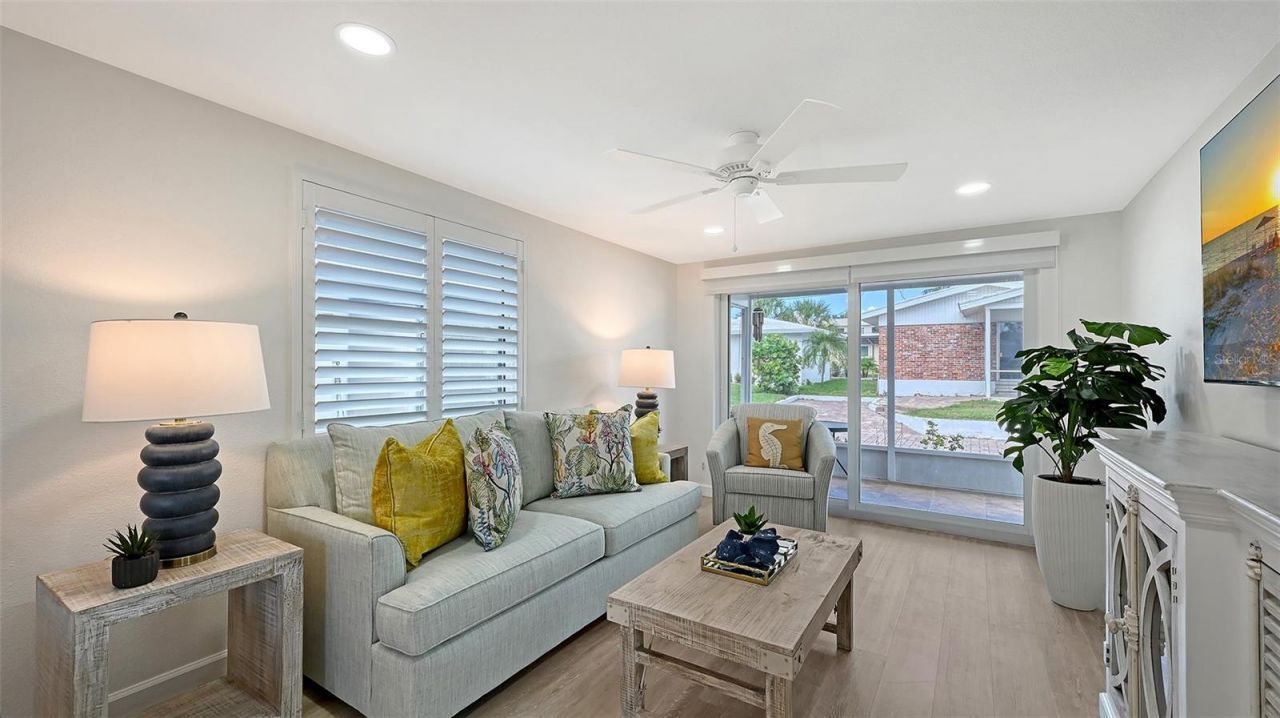 6020 Midnight Pass Road, Unit 63, Siesta Key, FL 34242 Photo