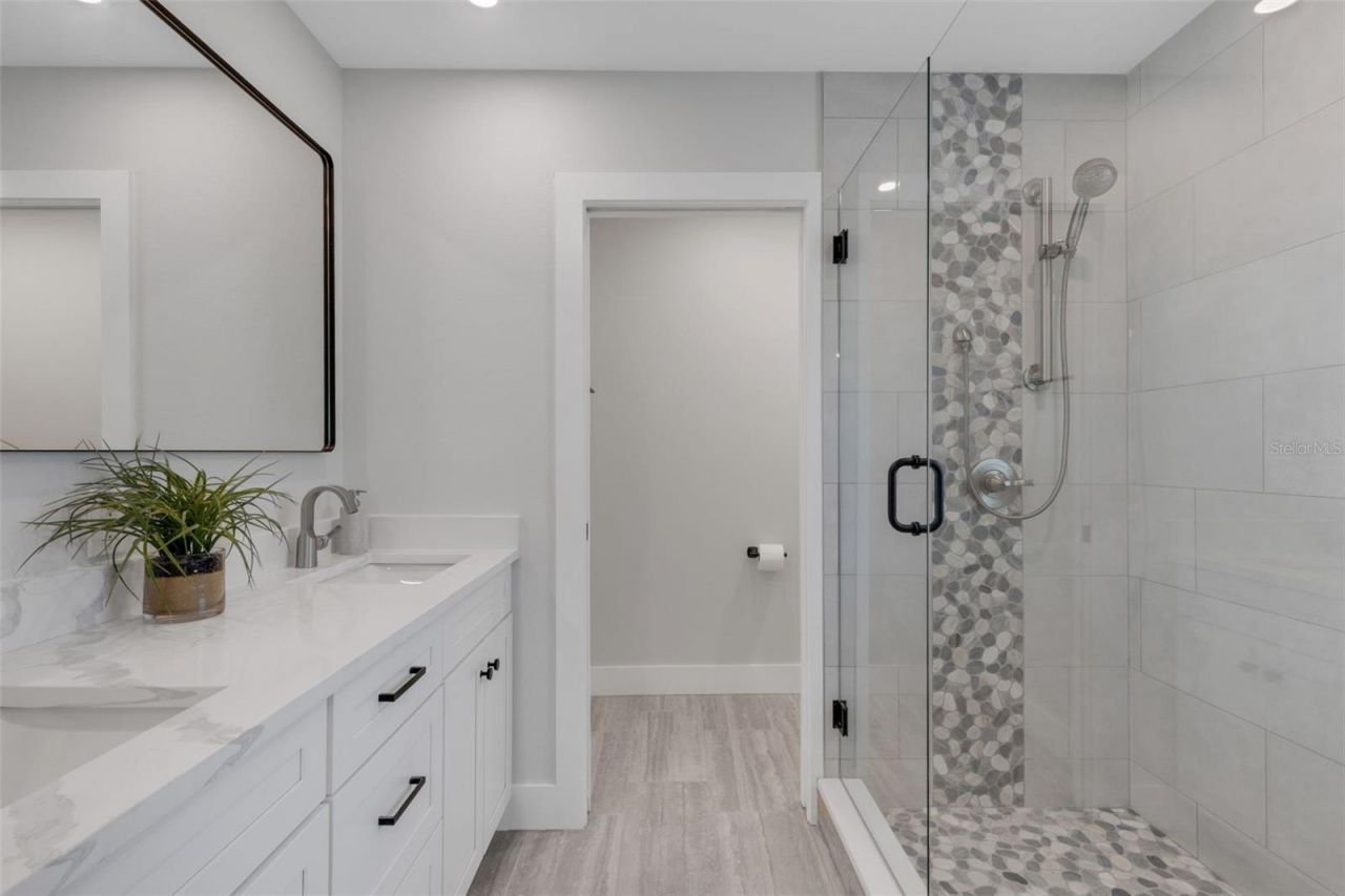 3857 Malec Circle, Sarasota, FL 34233 Photo