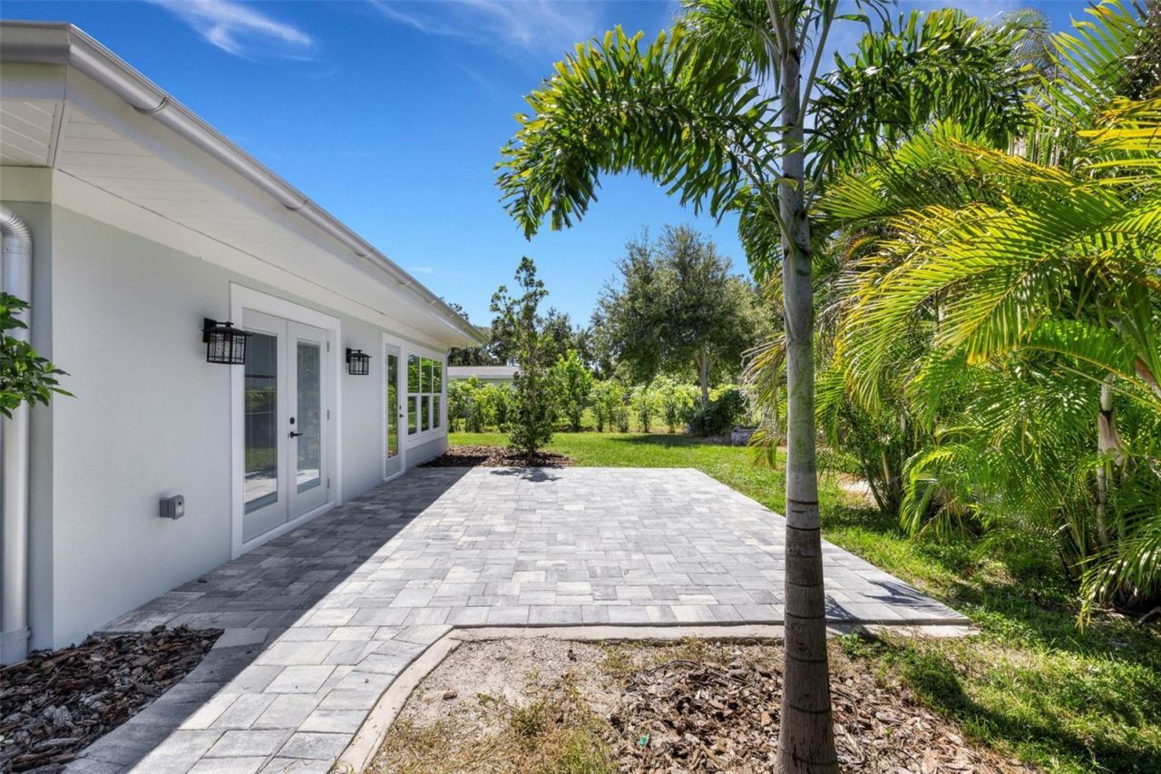 3857 Malec Circle, Sarasota, FL 34233 Photo