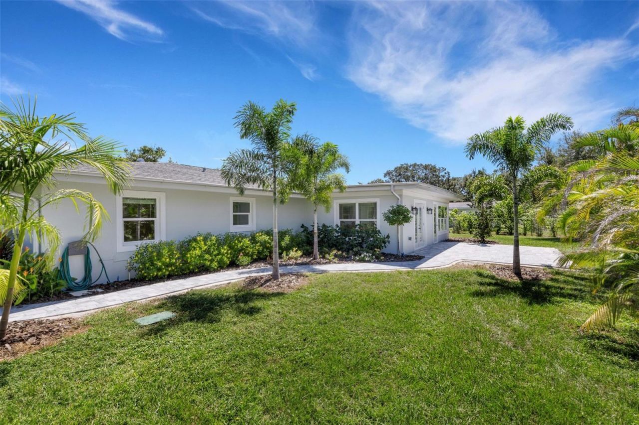3857 Malec Circle, Sarasota, FL 34233 Photo