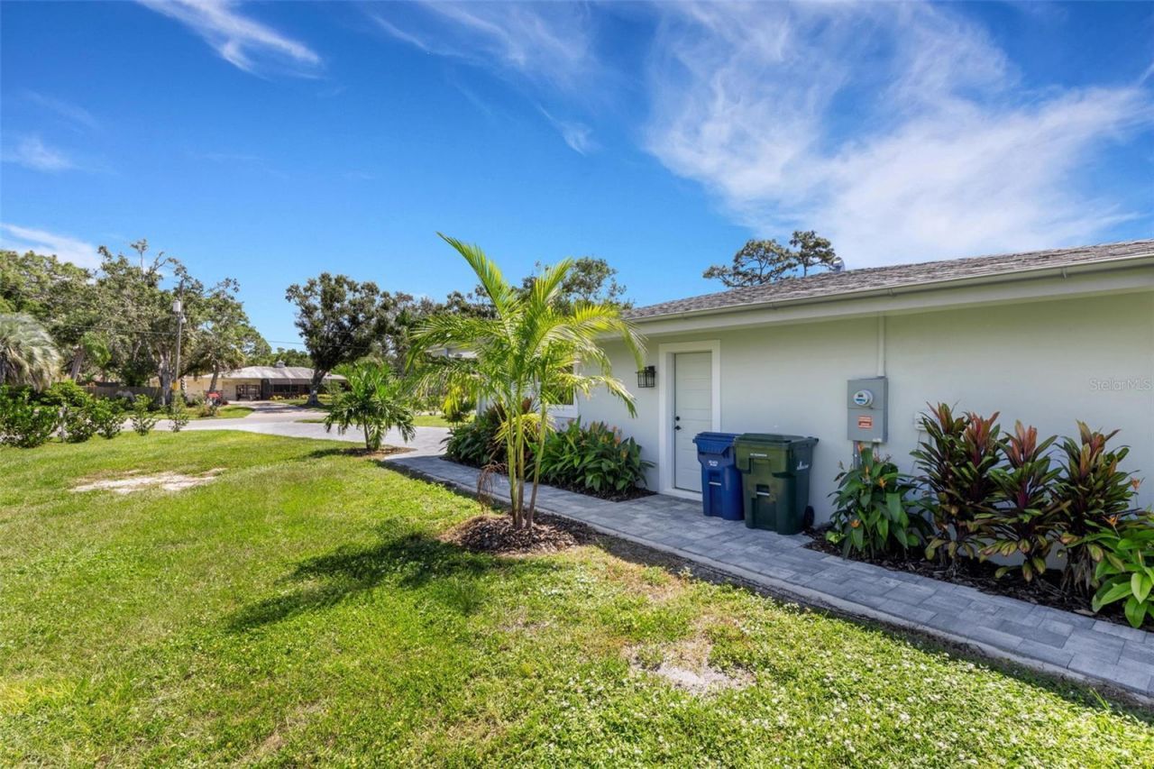 3857 Malec Circle, Sarasota, FL 34233 Photo