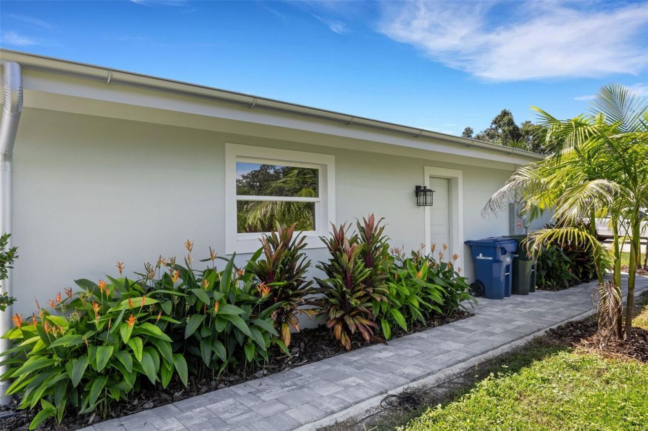 3857 Malec Circle, Sarasota, FL 34233 Photo