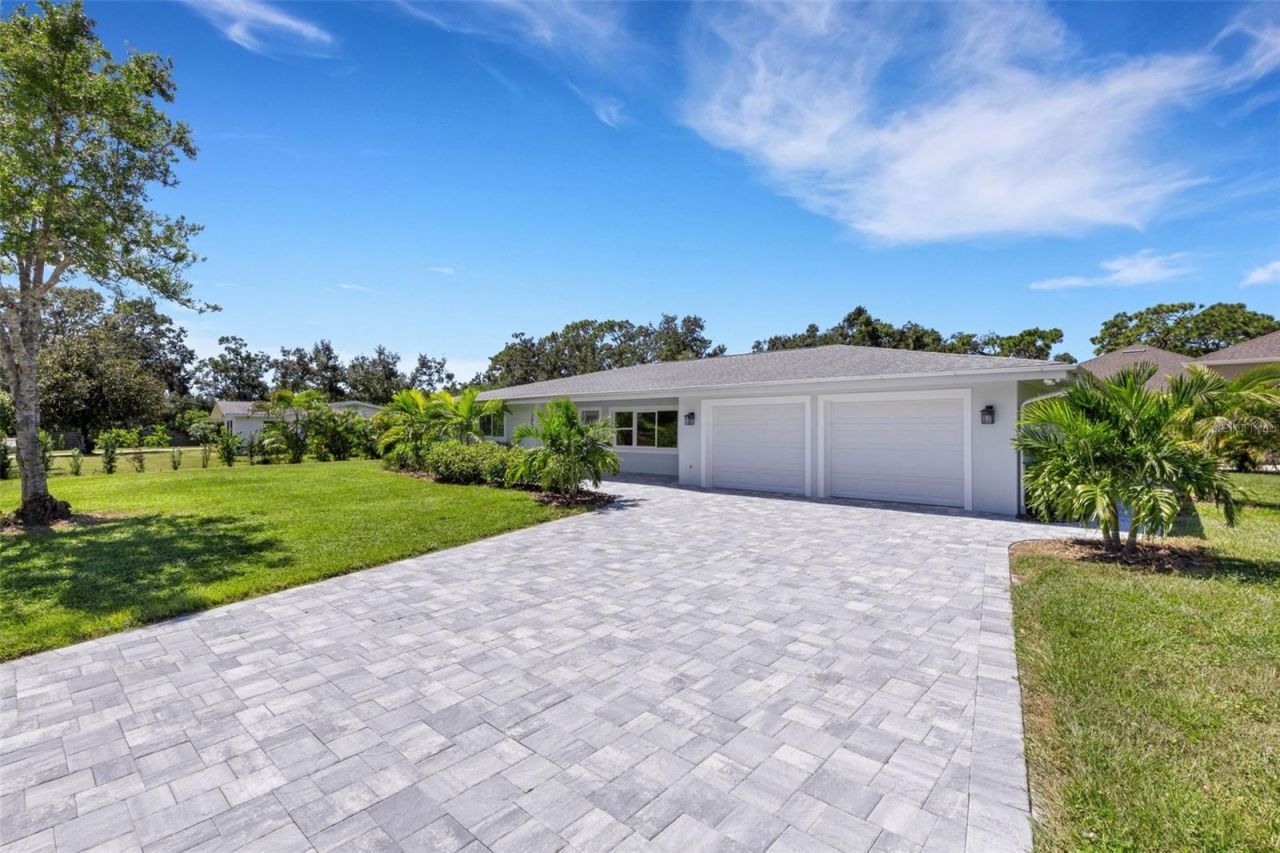 3857 Malec Circle, Sarasota, FL 34233 Photo