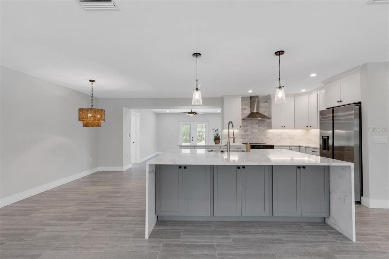 3857 Malec Circle, Sarasota, FL 34233 Photo