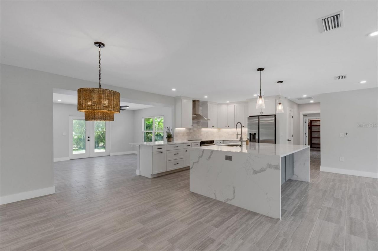 3857 Malec Circle, Sarasota, FL 34233 Photo