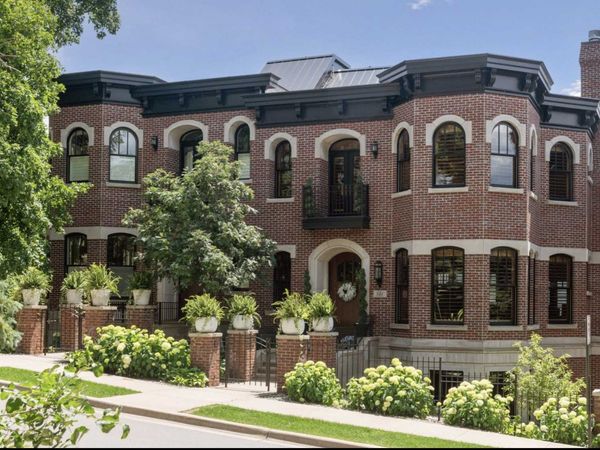 540 Rice Street E, Wayzata, MN 55391