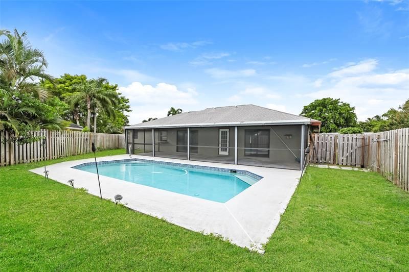 320 Sandpiper Ave, West Palm Beach, FL 33411 Photo