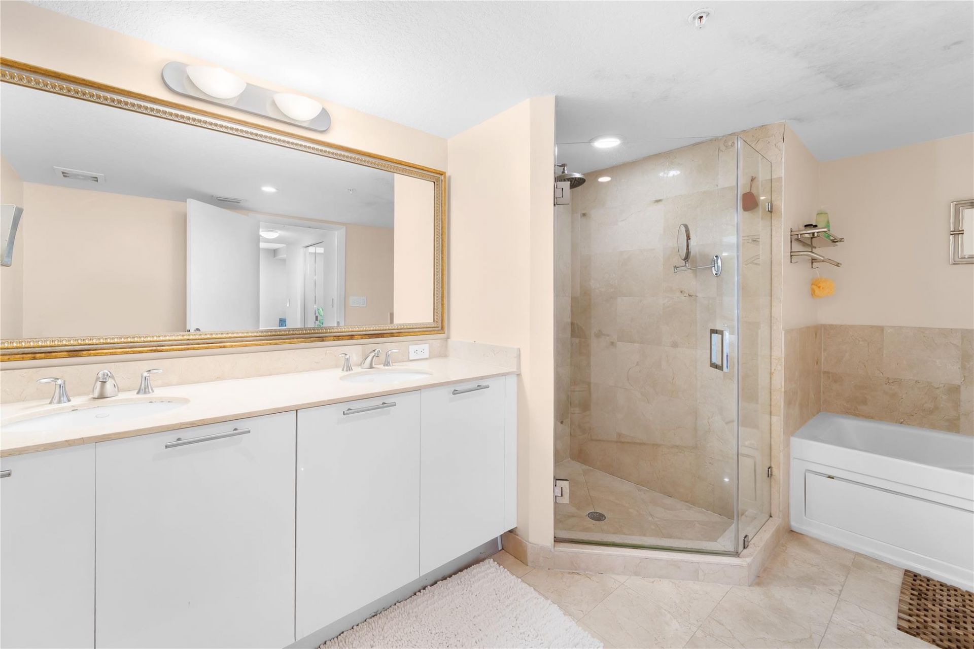 1800 N Bayshore Drive, Unit 2914, Miami, FL 33132 Photo