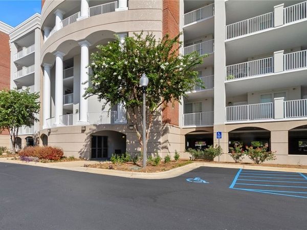 1155 12th Street, Unit 103, Tuscaloosa, AL 35401