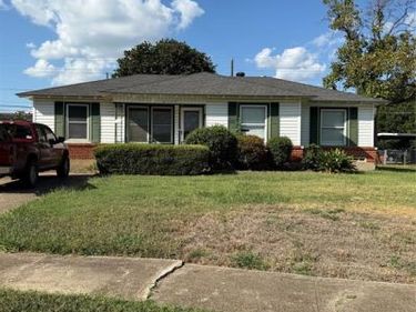 8133 Cavalier Circle, Dallas, TX 75227