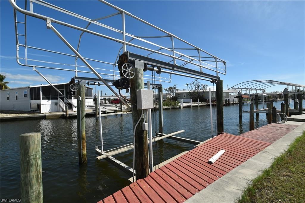 16 Nancy Ln, Fort Myers Beach, FL 33931 Photo