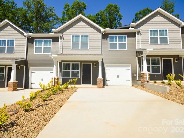 83 Cain Hollow Way, Asheville, NC 28806