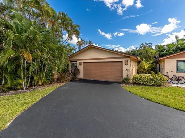 6468 Royal Woods DR, FORT MYERS, FL 33908