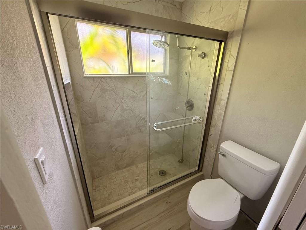 6468 Royal Woods Dr, Fort Myers, FL 33908 Photo