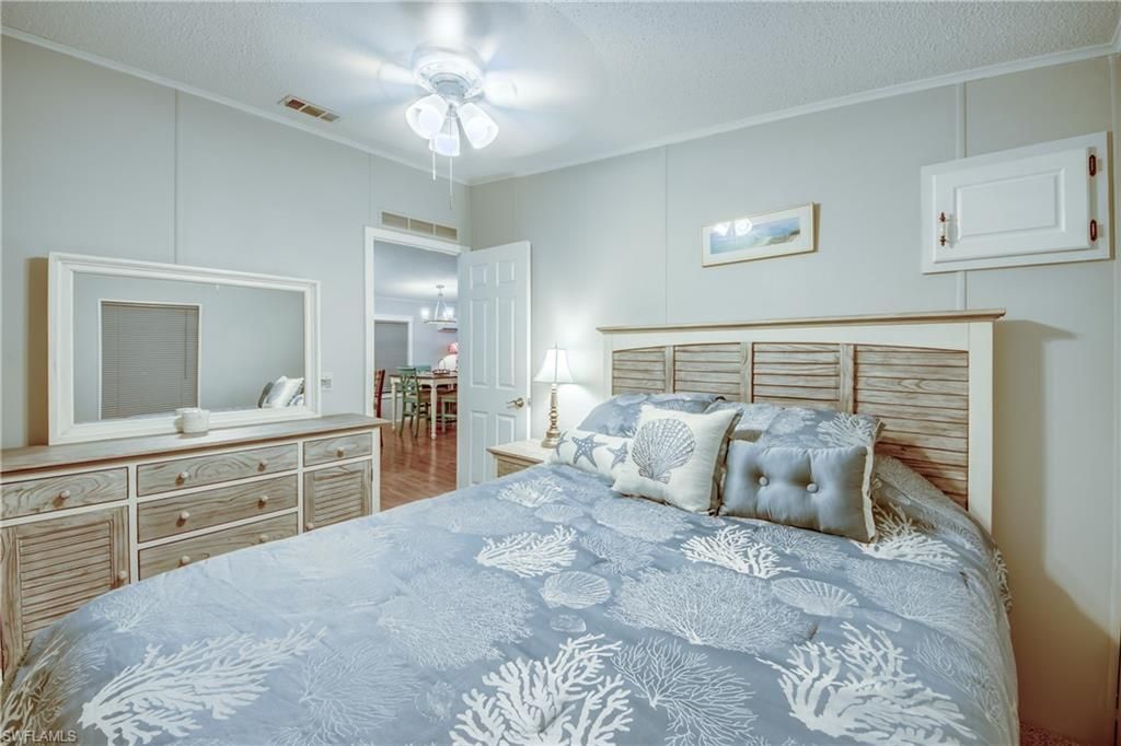 5020 Gulfgate Ln, Saint James City, FL 33956 Photo