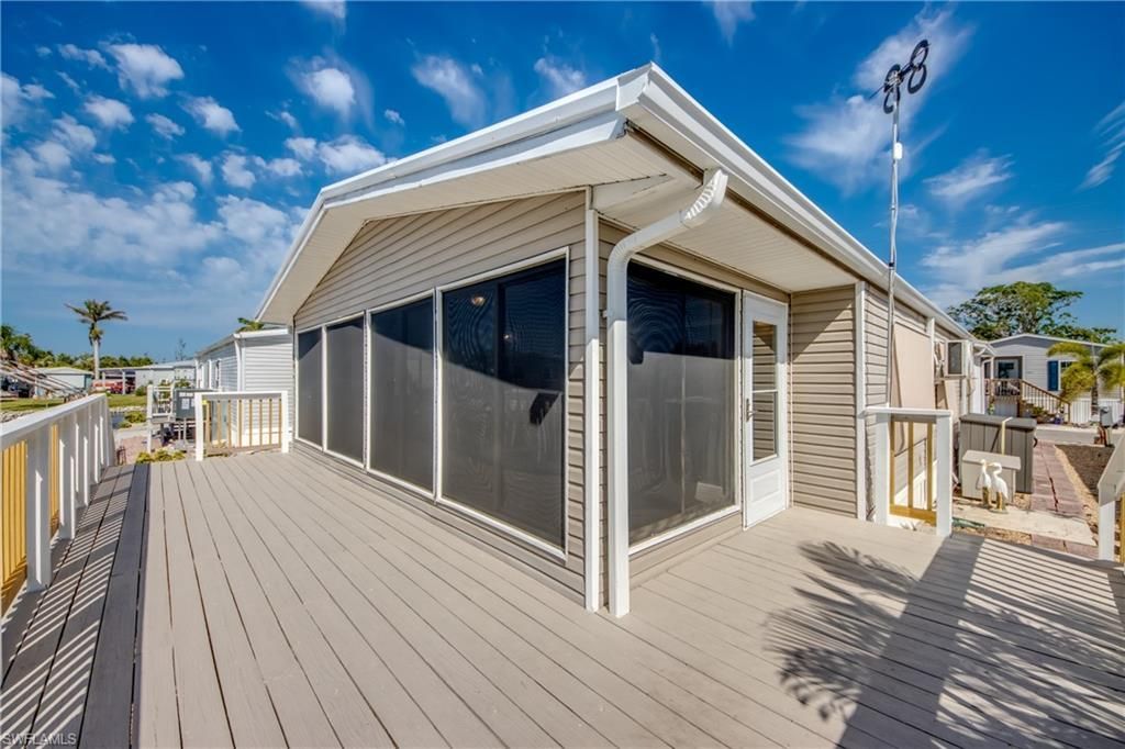 5020 Gulfgate Ln, Saint James City, FL 33956 Photo