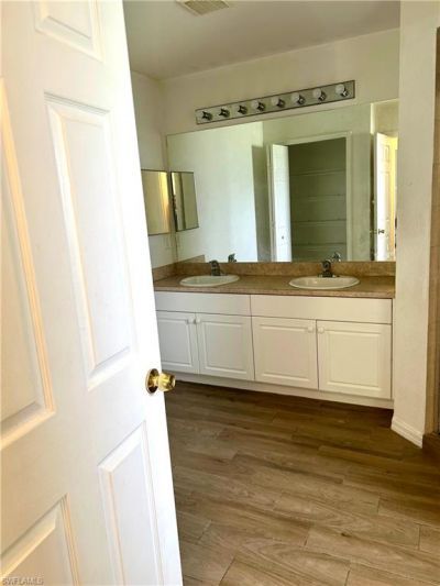 947 Hunter St E, Lehigh Acres, FL 33974 Photo