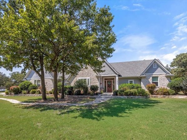 1604 Caddo Peak Trail, Joshua, TX 76058