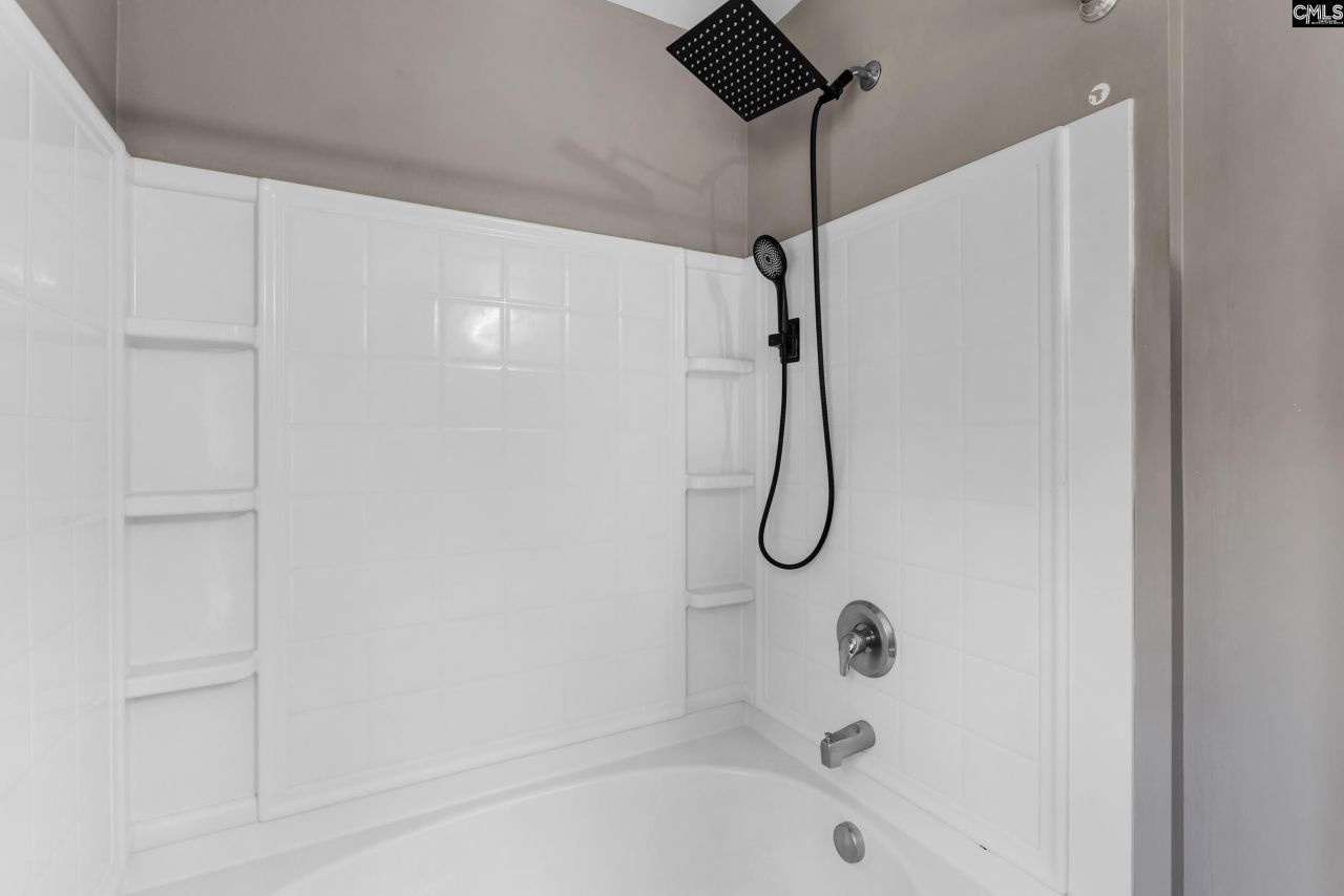 105 Saskatoon Drive Photo 14