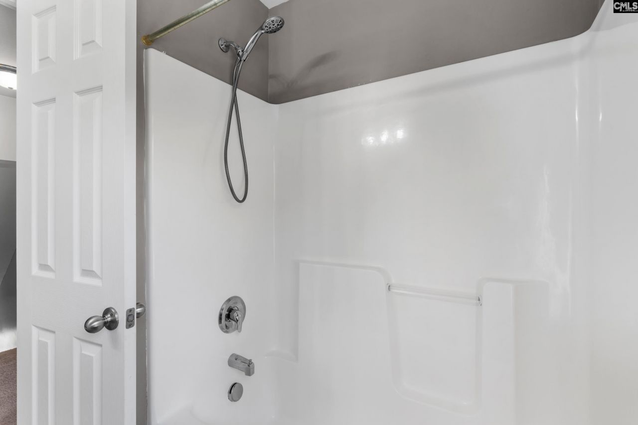 105 Saskatoon Drive Photo 21